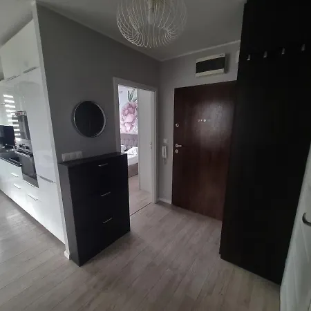 Rodzinny Z Ogrodkiem