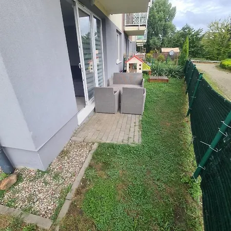 Rodzinny Z Ogrodkiem شقة
